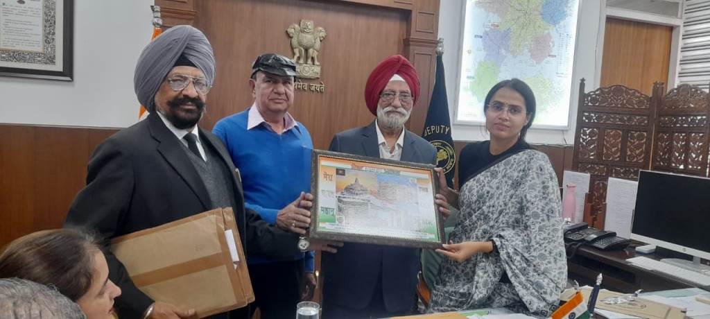 Poster showing world peace and solidarity released